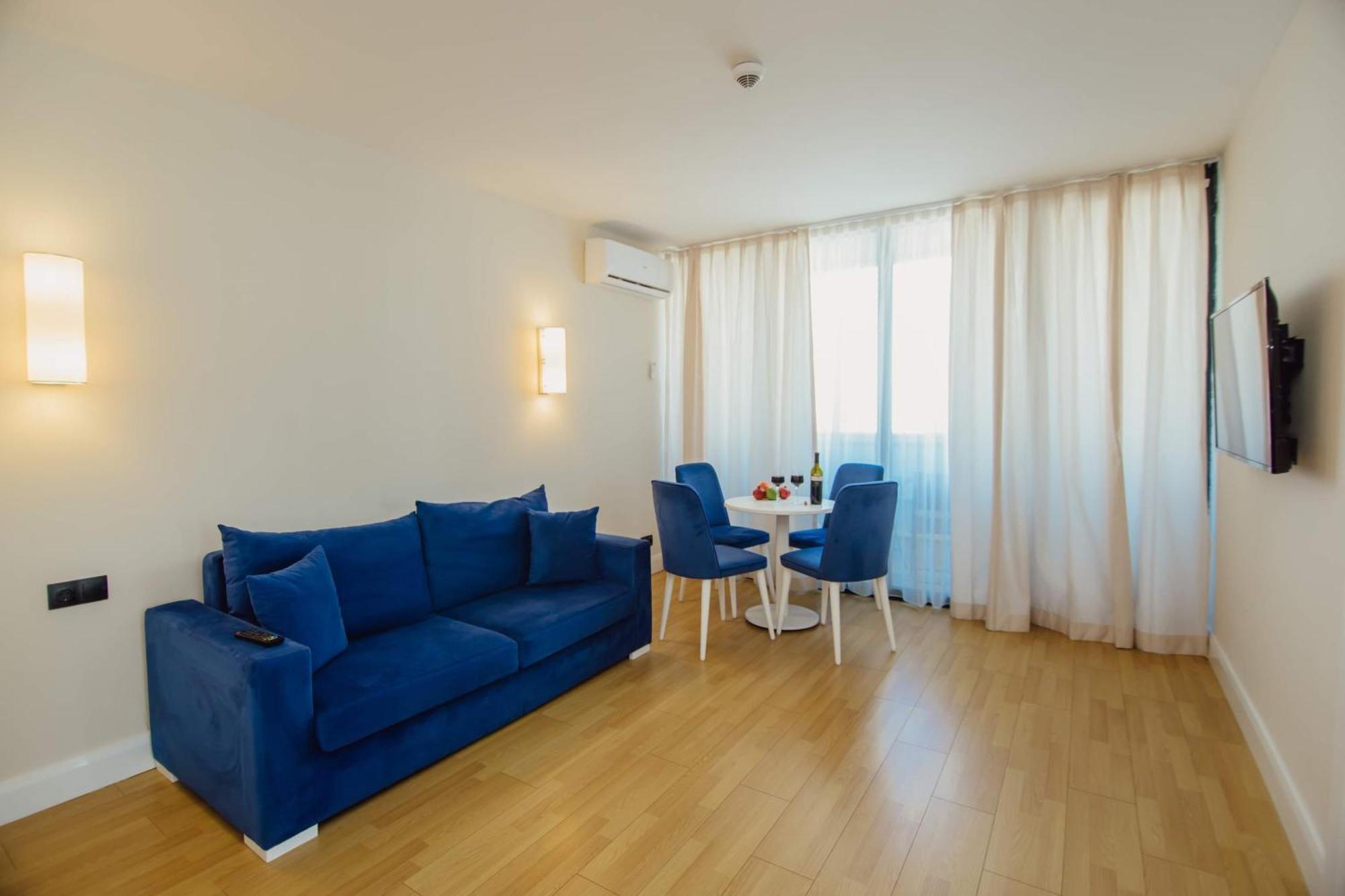 Orbi City Black Sea View Aparthotel Batumi Exterior photo