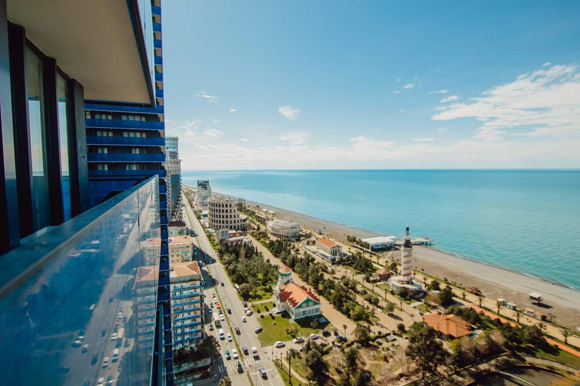 Orbi City Black Sea View Aparthotel Batumi Exterior photo
