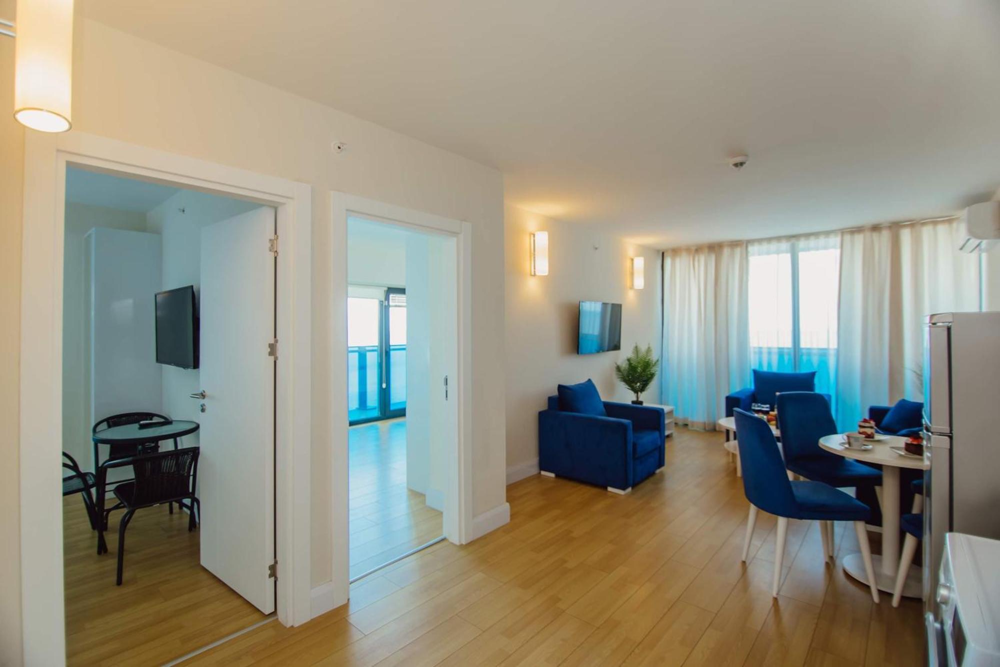 Orbi City Black Sea View Aparthotel Batumi Exterior photo